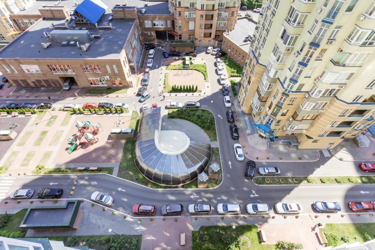 Navit Apartments With Breakfast,Near The Railway Station, The City Center, The Park كييف المظهر الخارجي الصورة