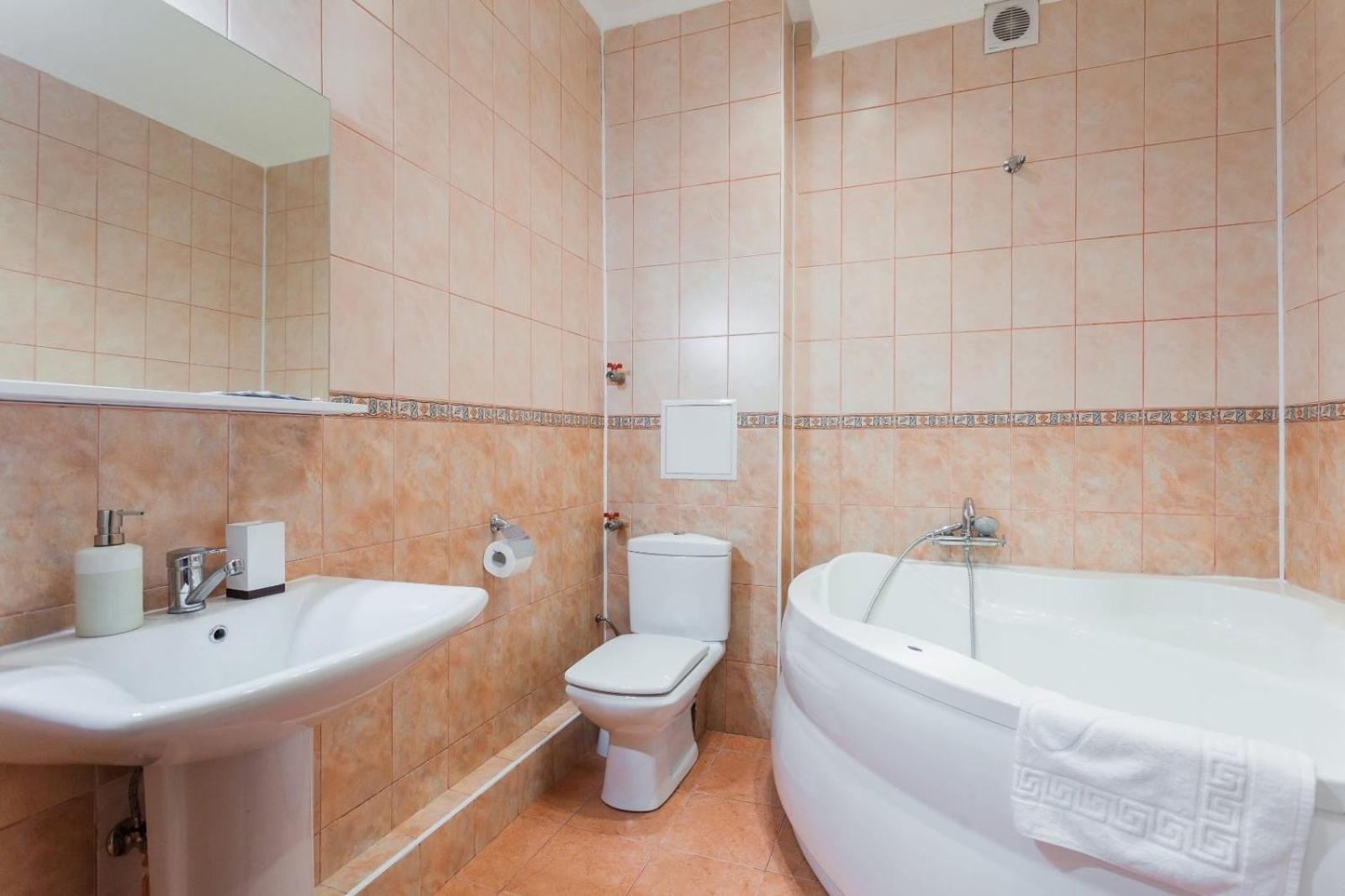 Navit Apartments With Breakfast,Near The Railway Station, The City Center, The Park كييف المظهر الخارجي الصورة